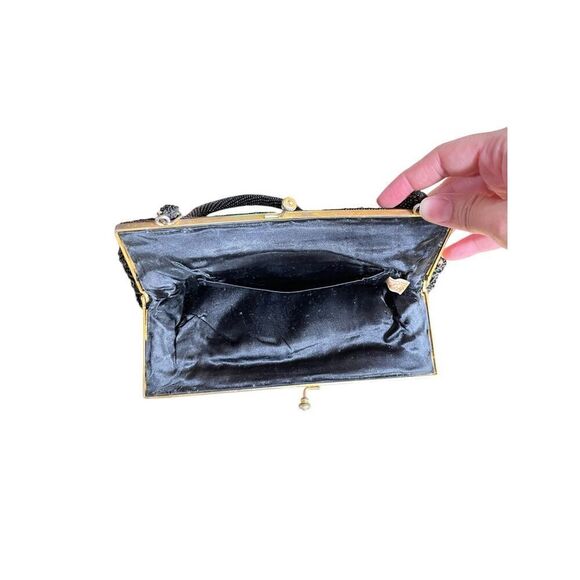Vintage Beaded Handbag Black Beads Over Tapestry Kiss‎ Lock Clasp Single Handle - Picture 6 of 10